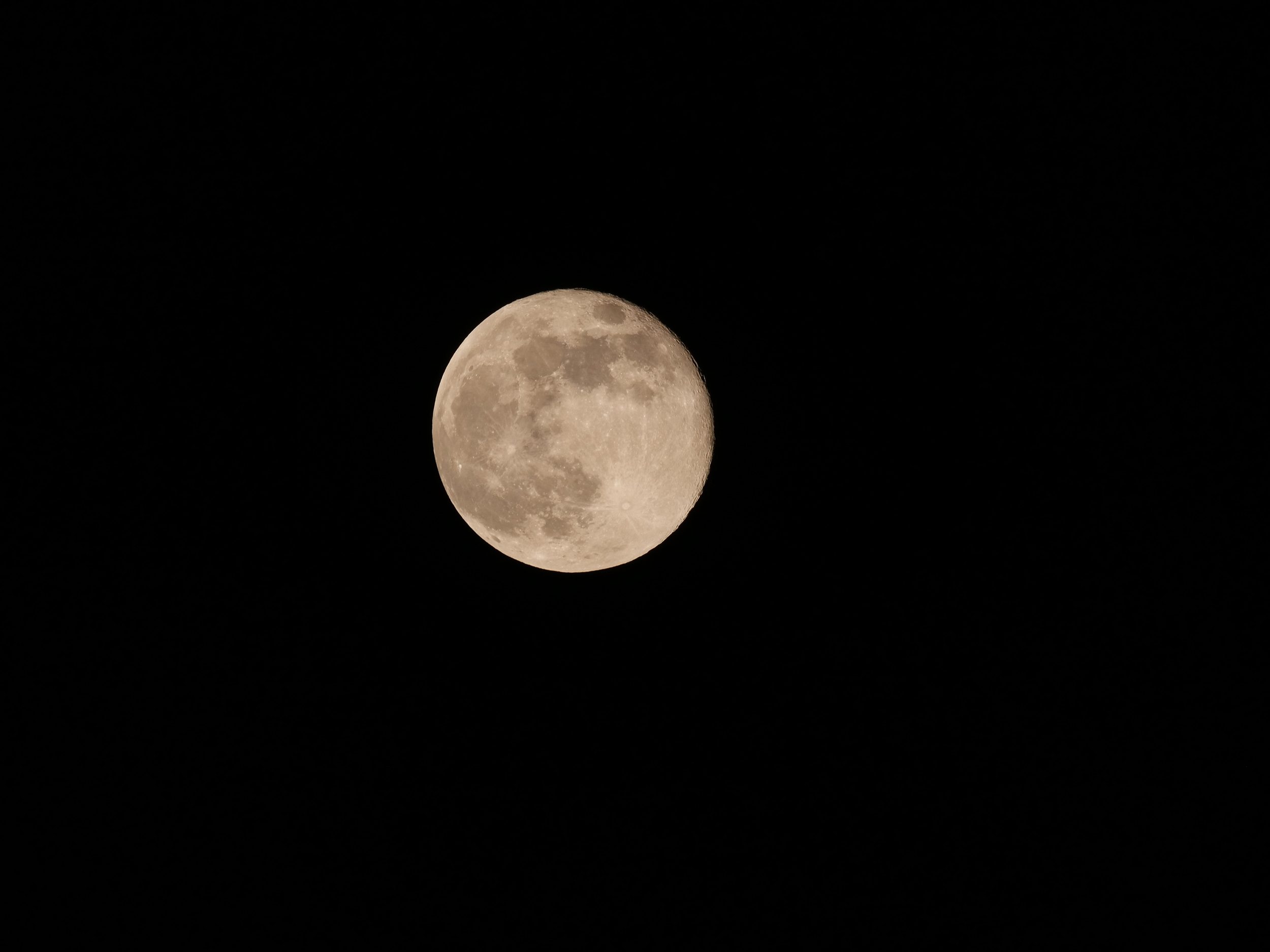 Pix Lune 1 Ou A Ete Prise Cette Photo Comment photographier la Lune ? - Blog Photo Lumix