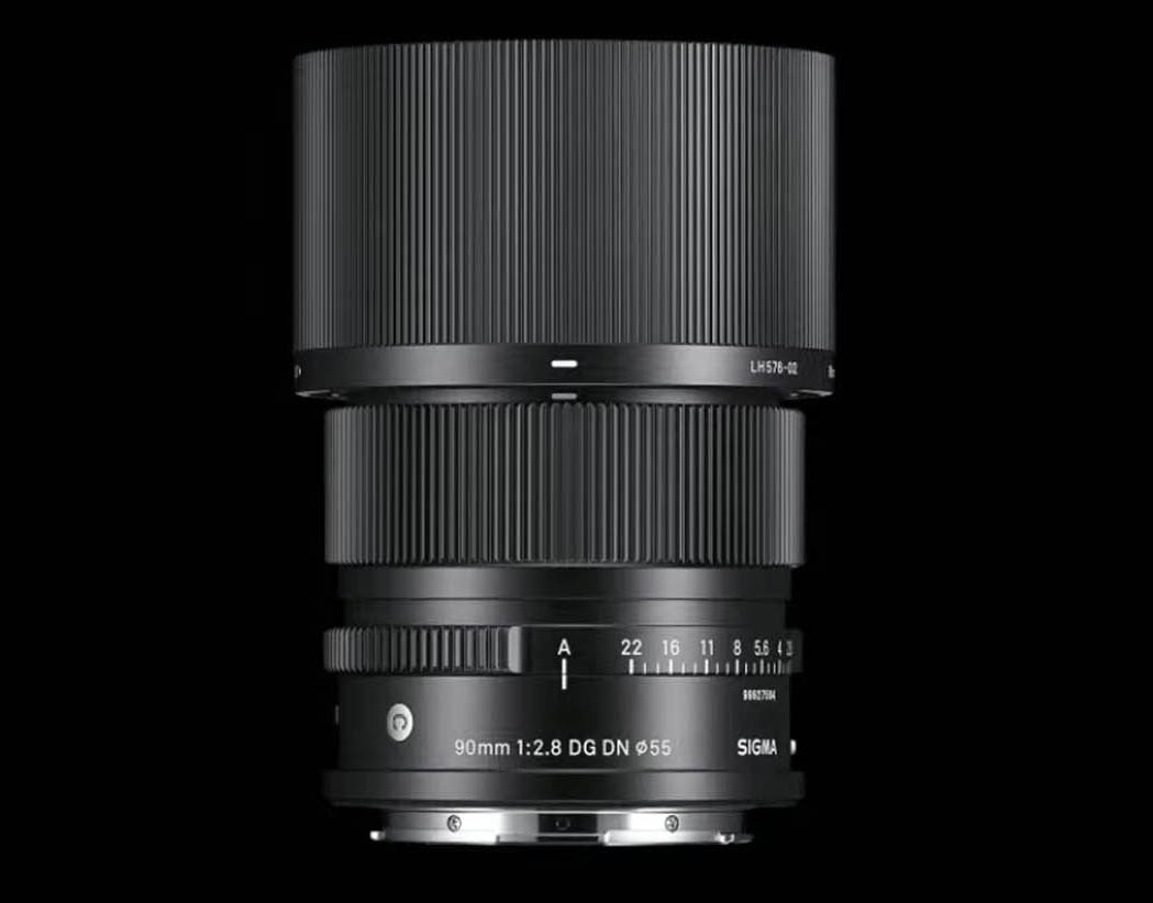 90 mm f2.8 DG DN