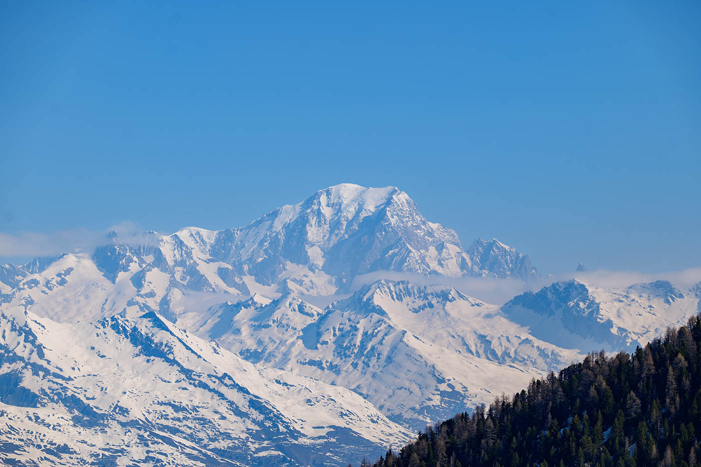 Mont-Blanc photographié à 150 mm