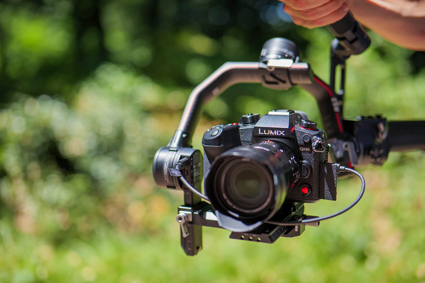 Panasonic GH6 et stabilisateur DJI