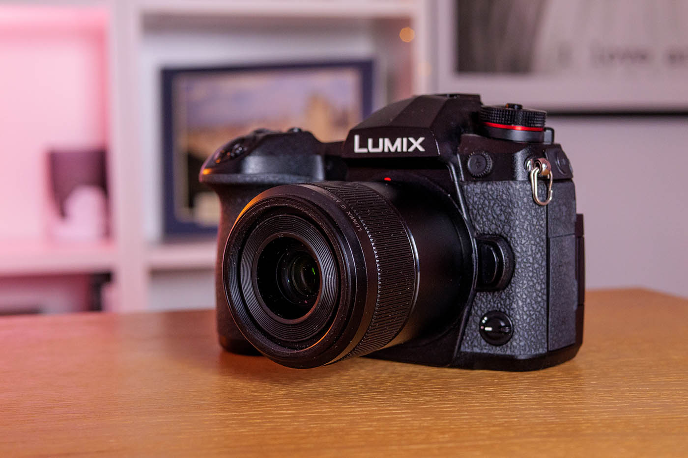 Lumix 30 mm f2.8 macro compatibilité