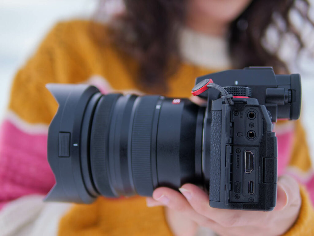 Panasonic Lumix S5II : l'appareil photo hybride plein format ultime