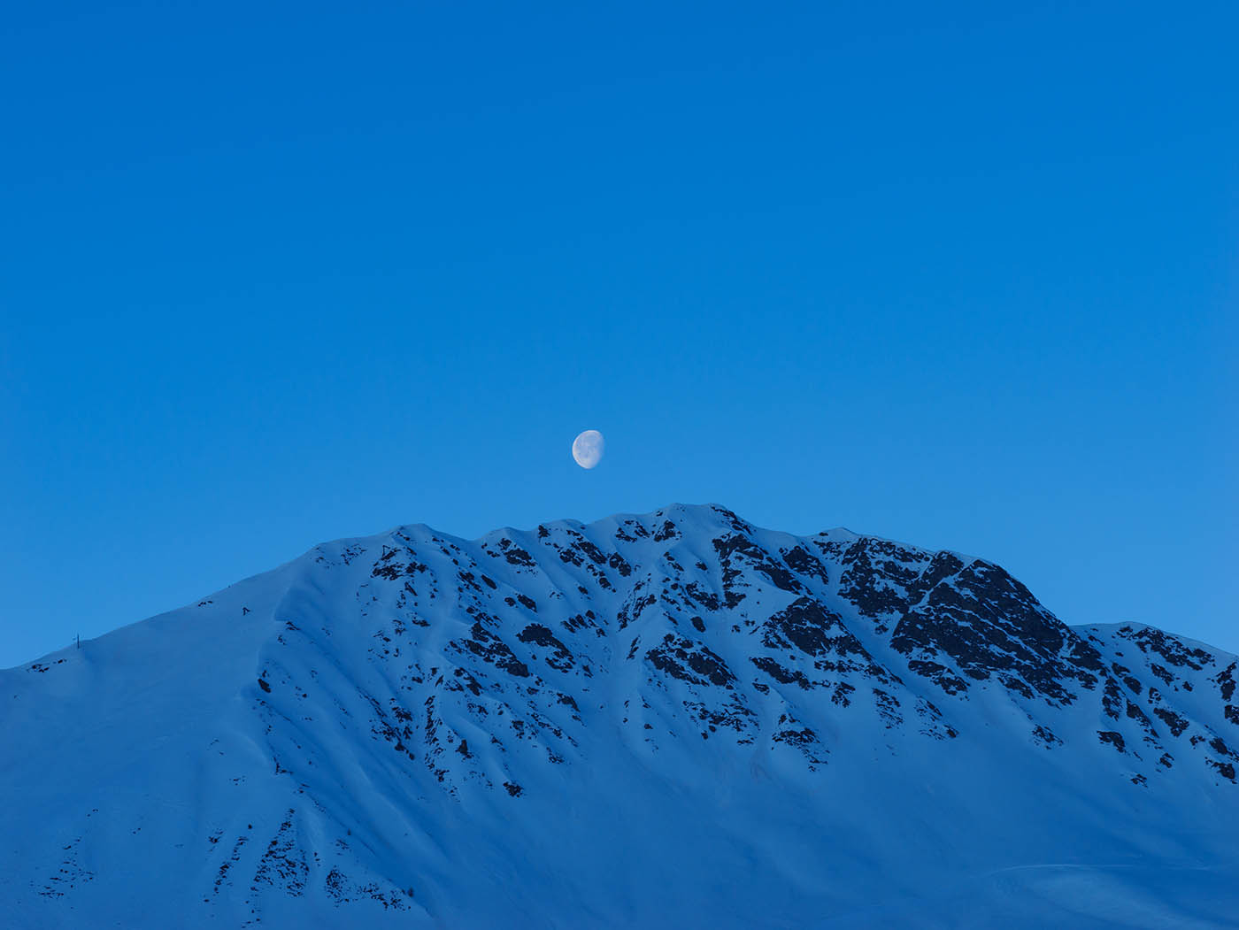 test terrain dans les Alpes au petit matin