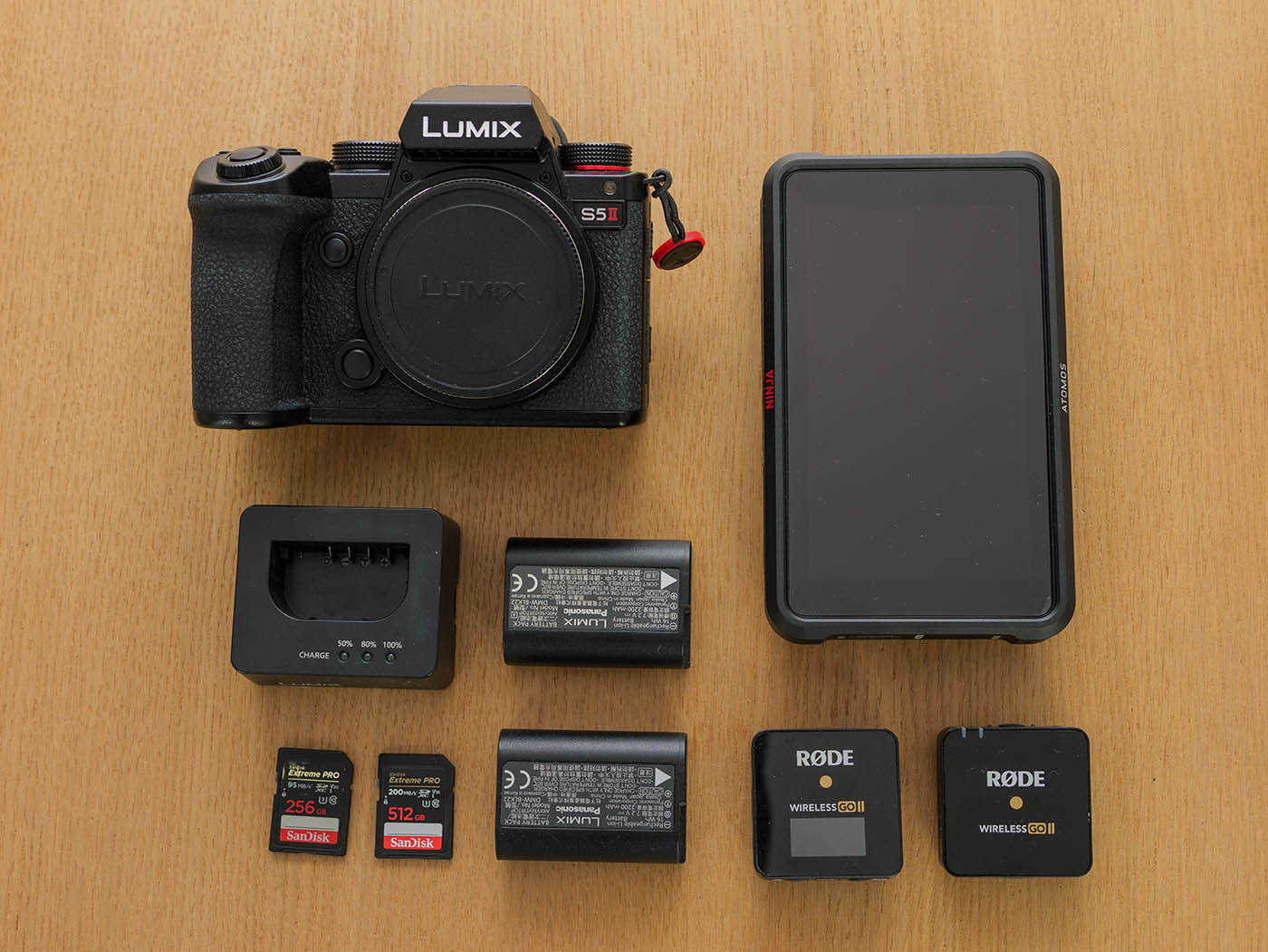 Panasonic Boîtier Lumix S5 Filmmaker avec des accessoires