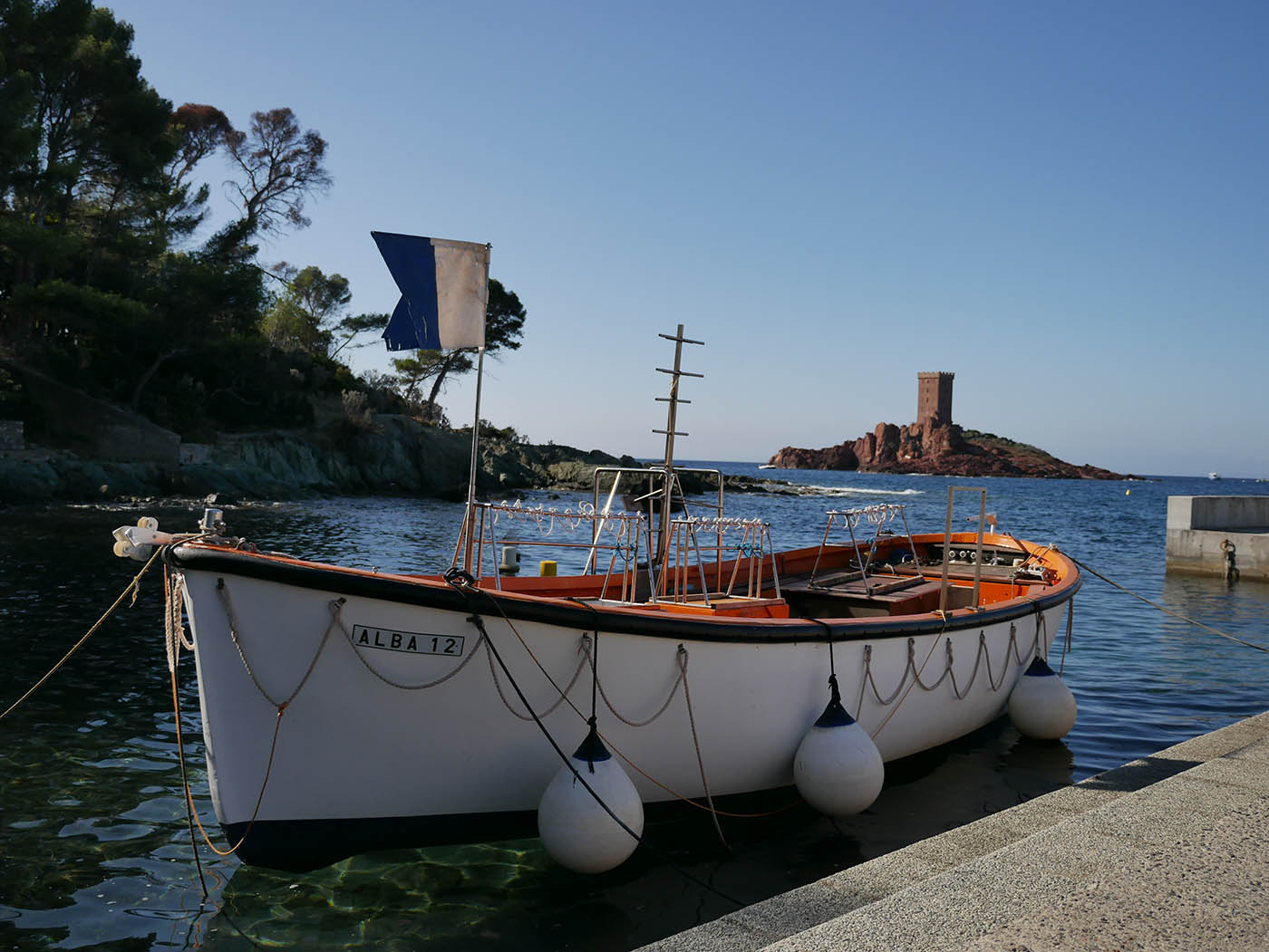 photo bateau et ile d'or