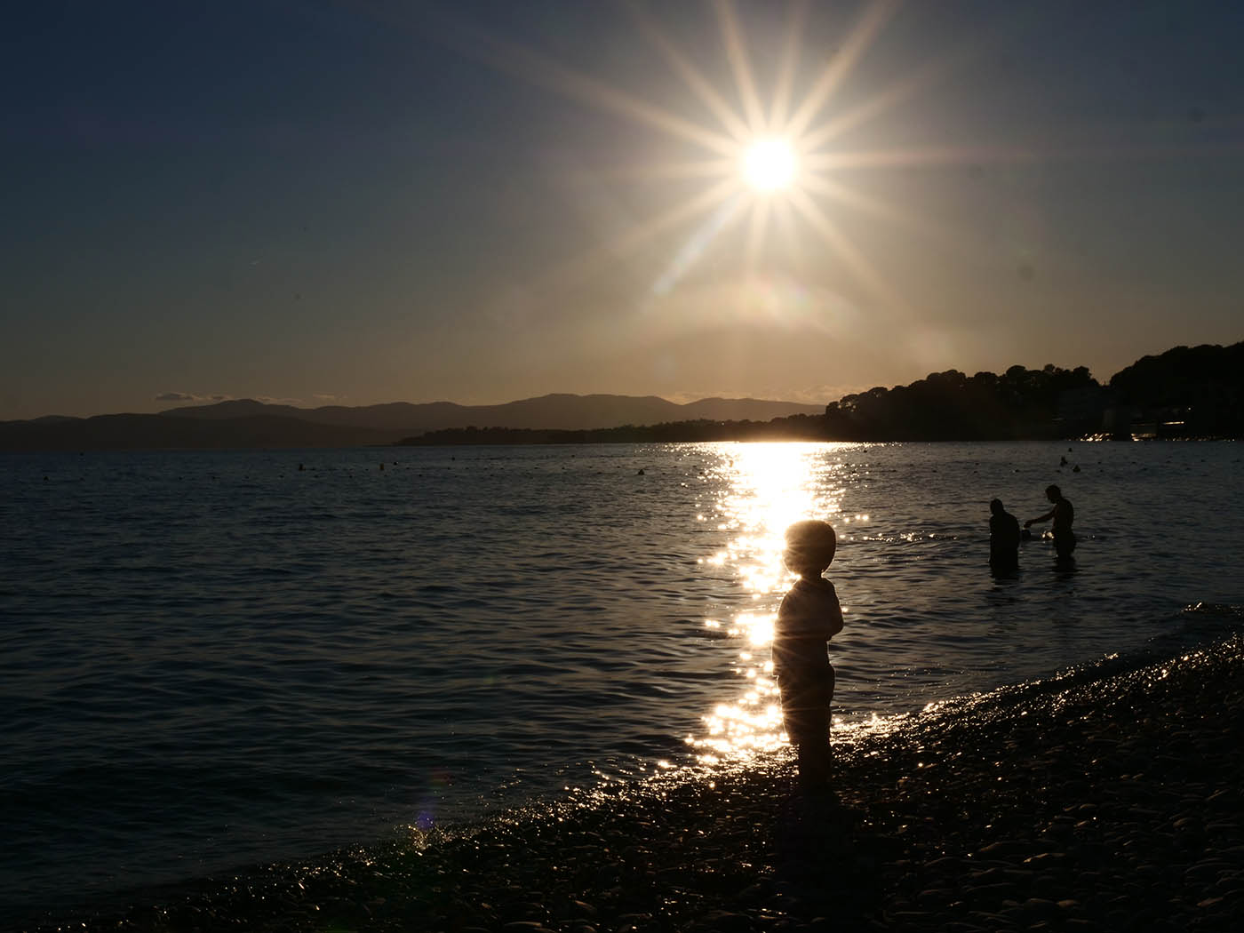 photo basse lumière au coucher du soleil