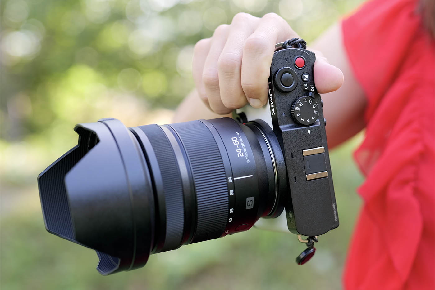 meilleur objectif pour Lumix S9 ouvrant à f2.8