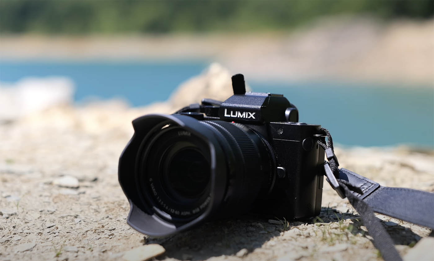 Lumix G100D