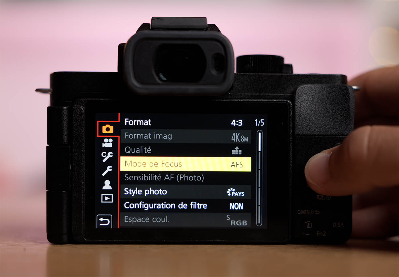 Lumix G100D écran orientable