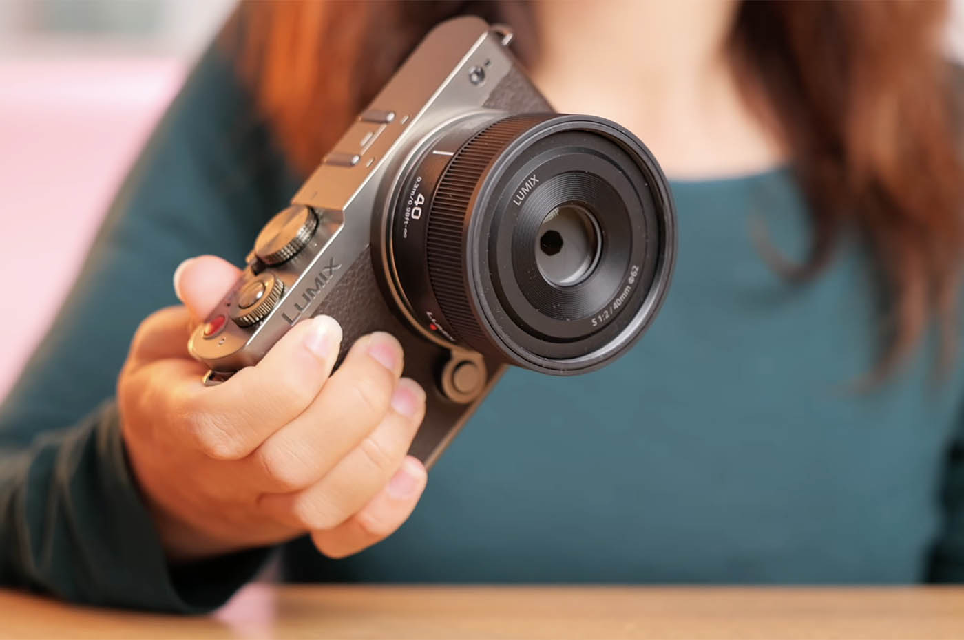 Lumix 40mm f2 poids
