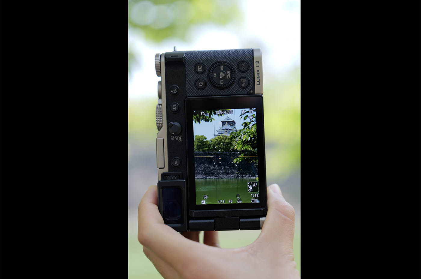 affichage vertical Lumix DC-L10