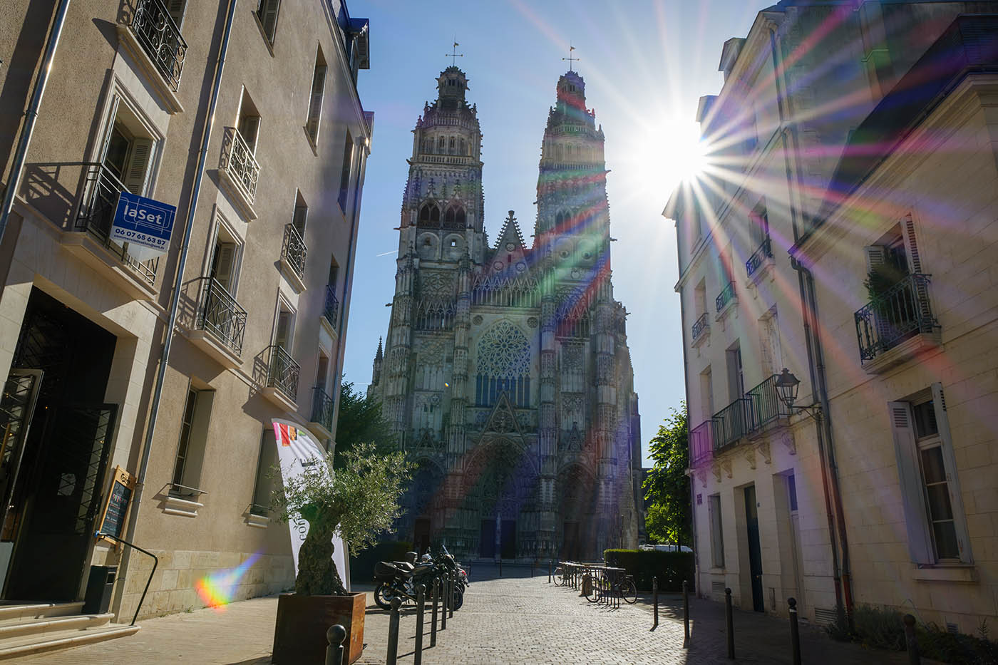 Samyang 14-24mm f2.8 flare